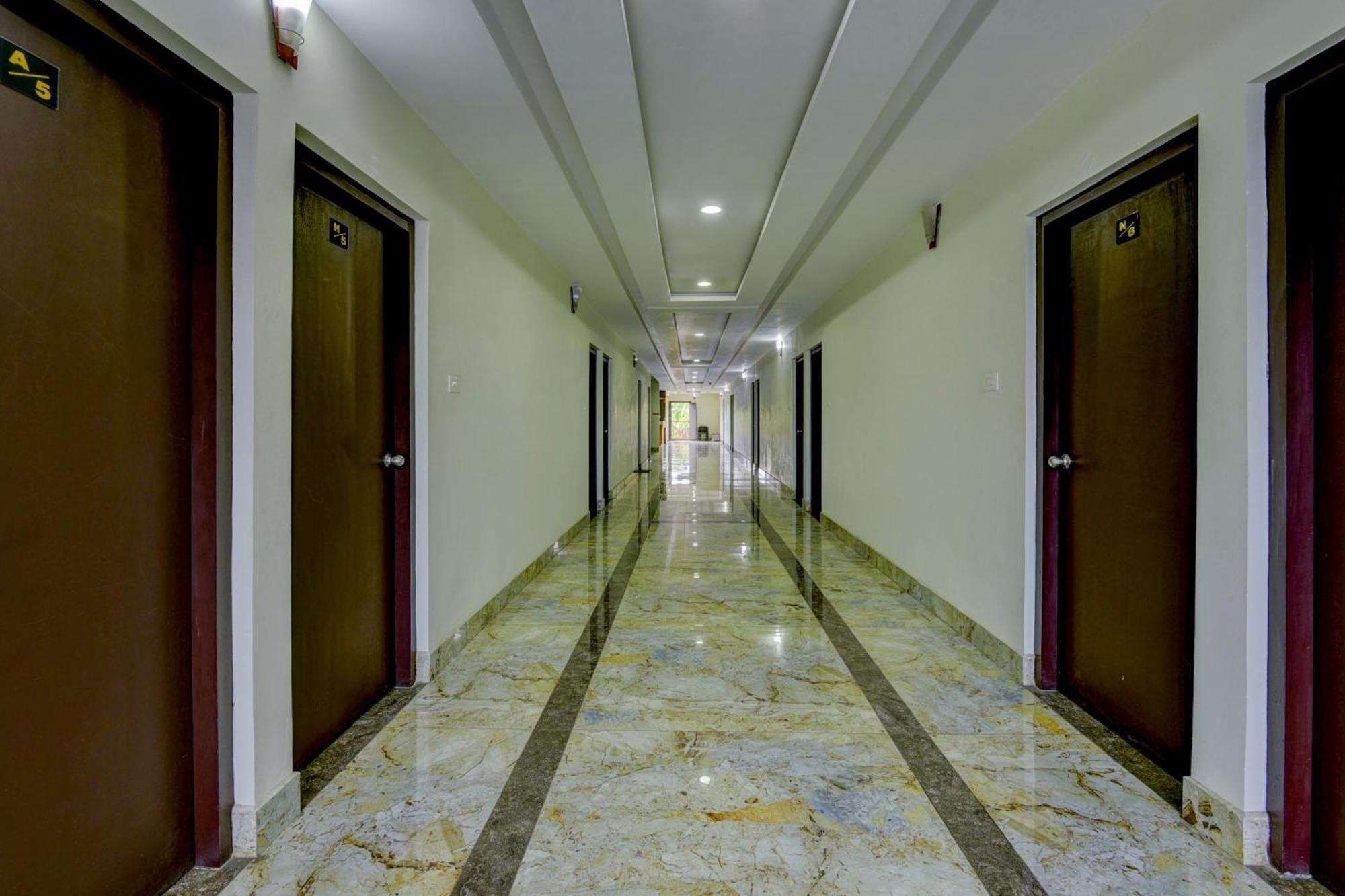 Hotel O Royal Tower Lodge Etakkare Екстер'єр фото