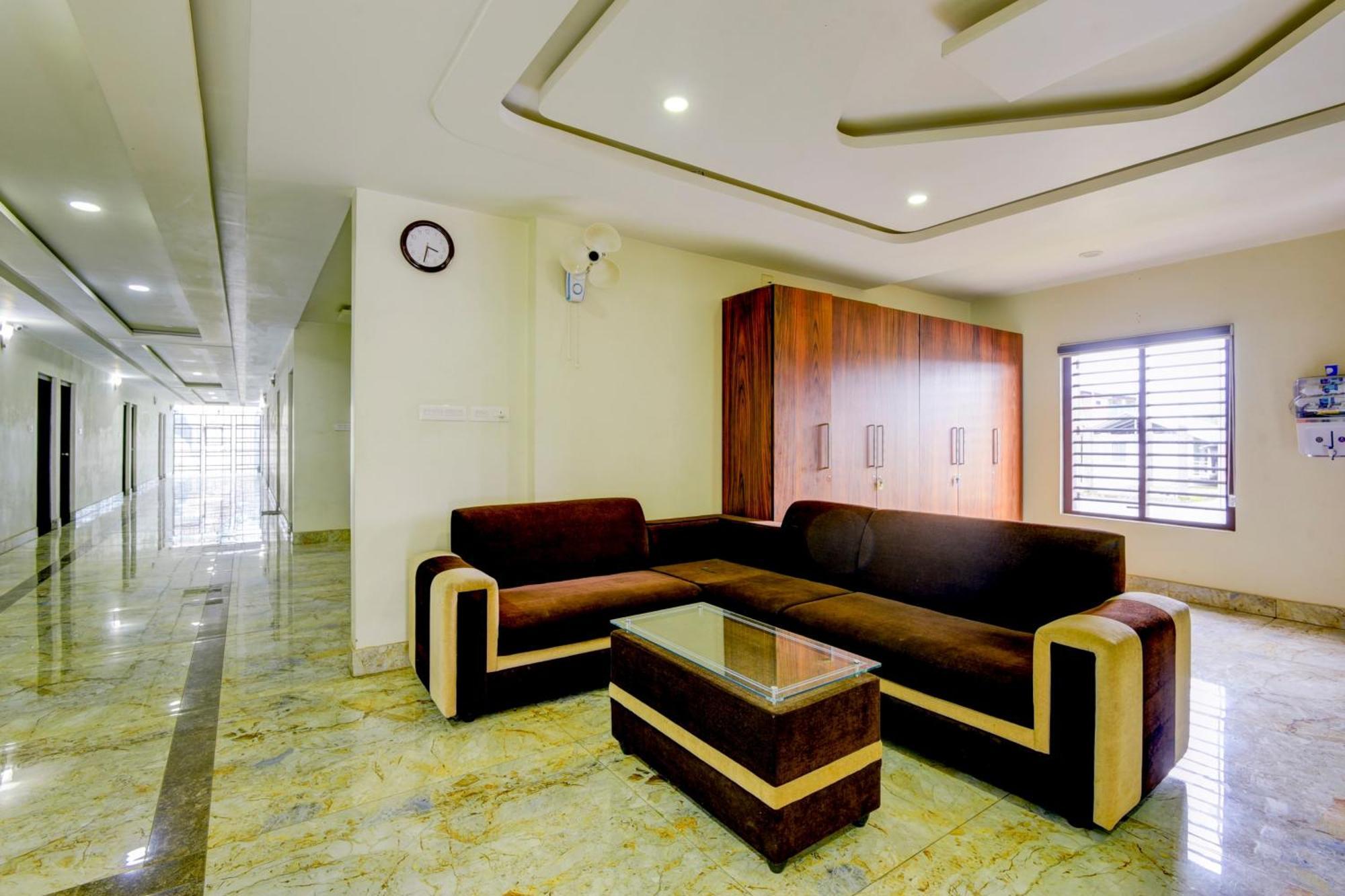 Hotel O Royal Tower Lodge Etakkare Екстер'єр фото